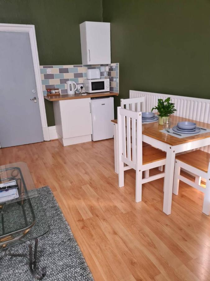 Large Digbeth Double Room Shared Bathroom Birmingam Exterior foto
