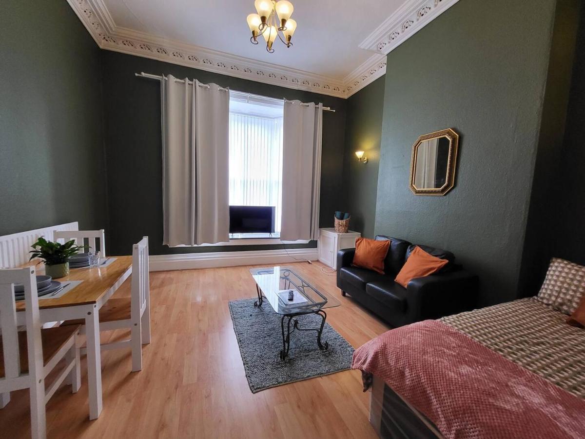 Large Digbeth Double Room Shared Bathroom Birmingam Exterior foto